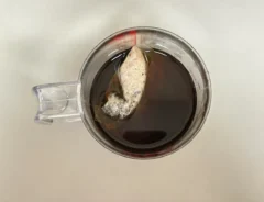 『麦茶ゼリー』を作る写真（撮影：grape編集部）
