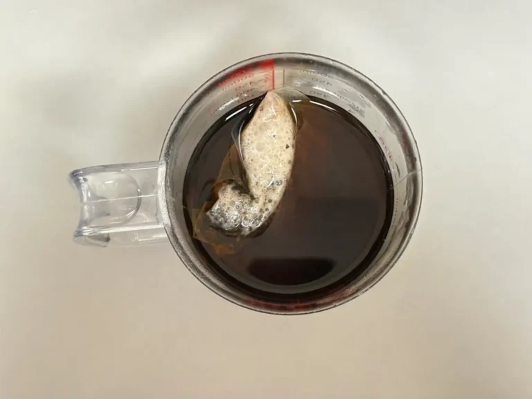 『麦茶ゼリー』を作る写真（撮影：grape編集部）