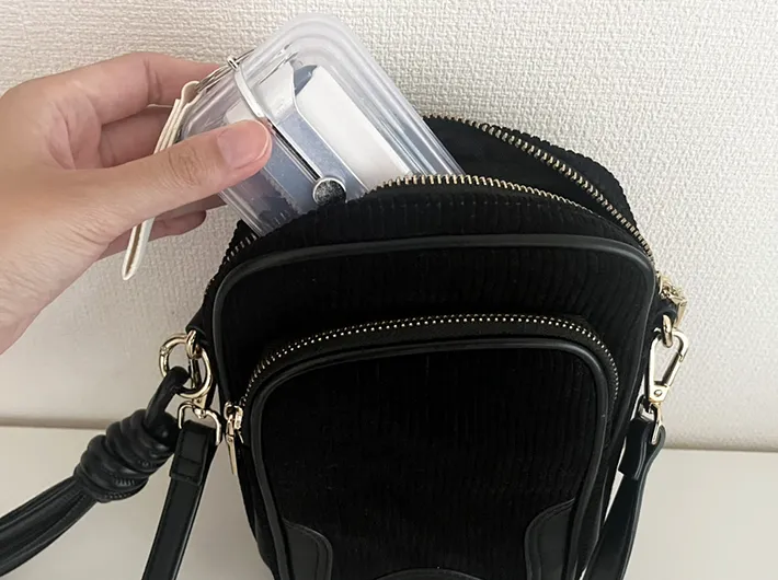 ダイソー『取り換え式２ｗａｙほこり取り』の写真（撮影：grape編集部）
