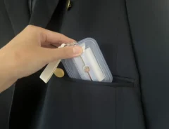 ダイソー『取り換え式２ｗａｙほこり取り』の写真（撮影：grape編集部）