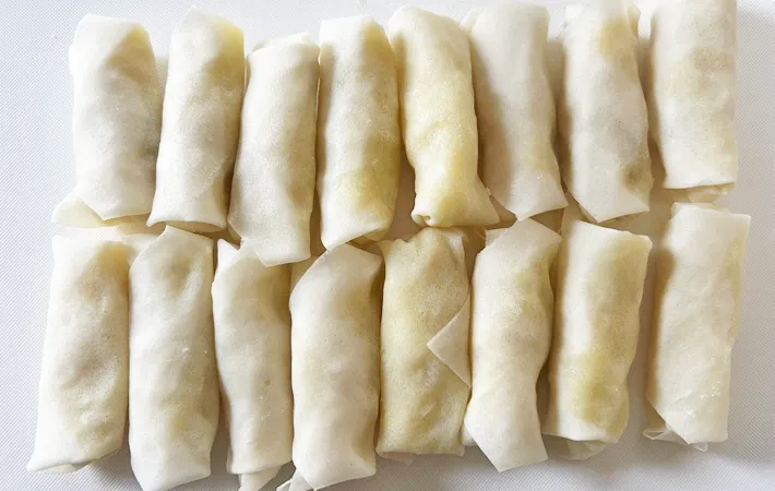 『春巻きスイートポテト』を作る写真（撮影：エニママ）