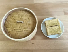 厚揚げとせいろの写真（撮影：grape編集部）