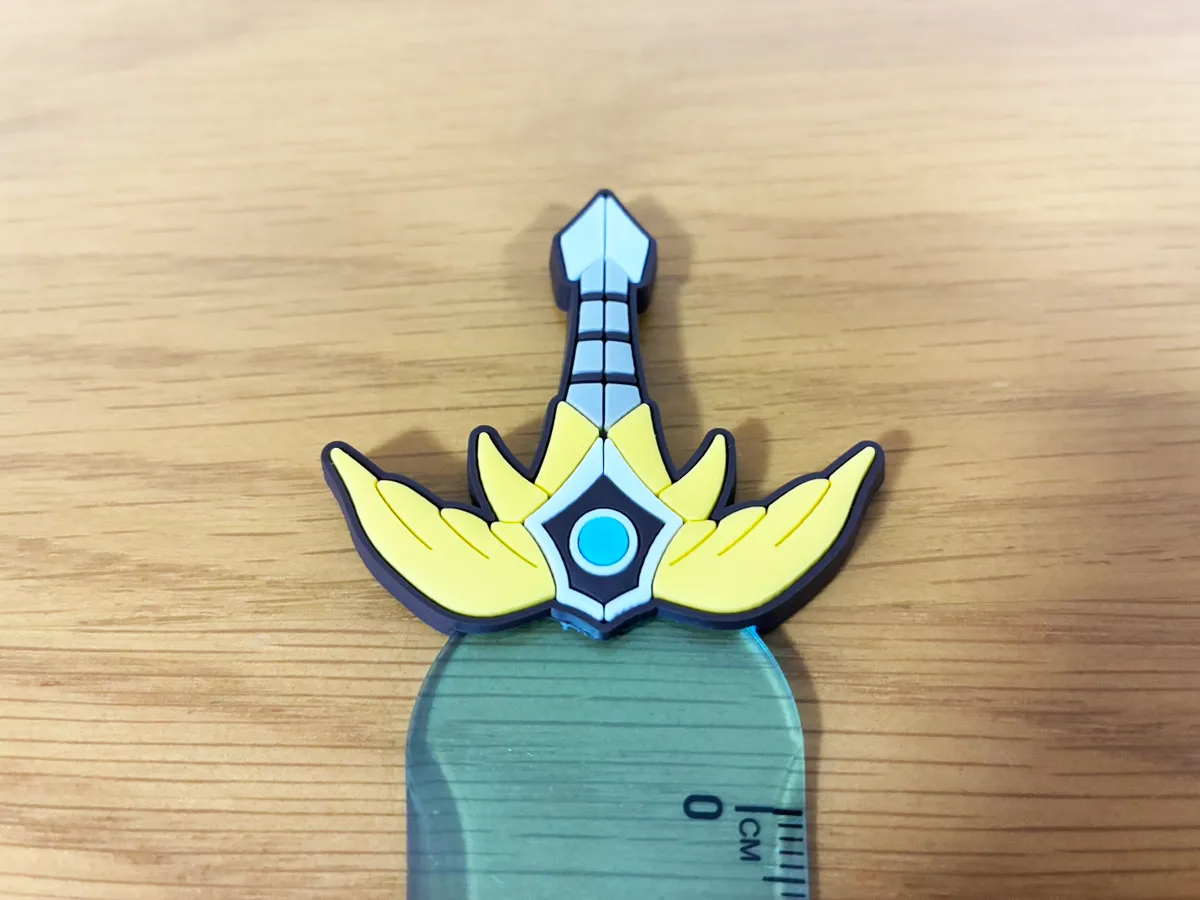 定規（ソード型）１２ｃｍ（撮影：grape編集部）