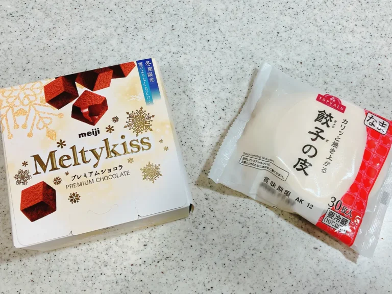 餃子の皮と『メルティーキッス』(撮影:grape編集部)