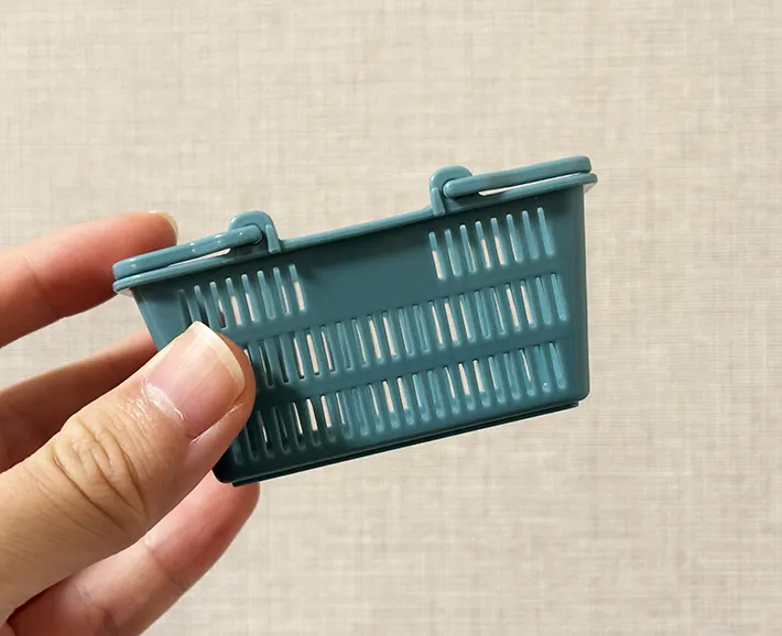 『ミニチュア買い物かご』の画像（撮影：grape編集部）