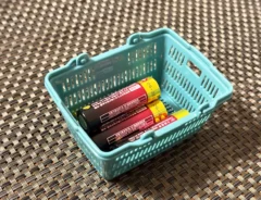 『ミニチュア買い物かご』の画像（撮影：grape編集部）