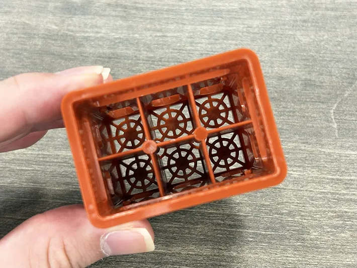 『ミニチュア　一升瓶ケース』の画像