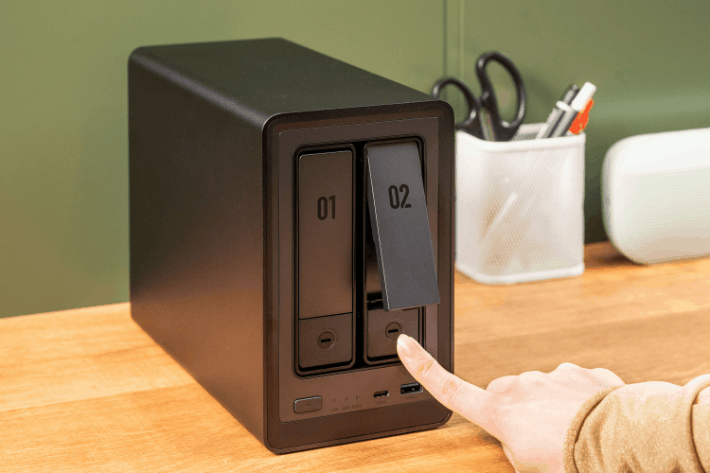 NASync DXP2800のセットアップの様子