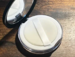 パウダーケースの写真（撮影：grape編集部）