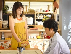 『ちょっとだけエスパー』に出演する大泉洋さんと宮﨑あおいさんが写る場面写真