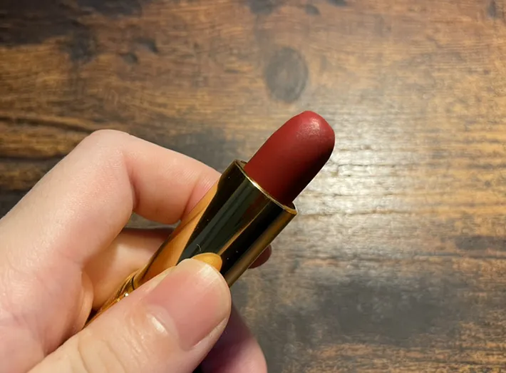 明るいリップの写真（撮影：grape編集部）