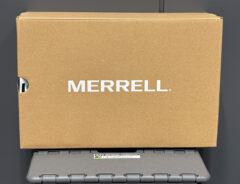 「スリッパみたいに疲れない履き心地」「社内履きにもちょうどいい」　種類が豊富なメレル『ジャングルモック』は「快適すぎて4足は買い替えた」