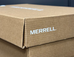 「サンダルより快適でビビった！」「社内履きにもぴったり」　長時間のドライブでも足が疲れない『ジャングルモック』は種類が豊富で何足も欲しくなる！