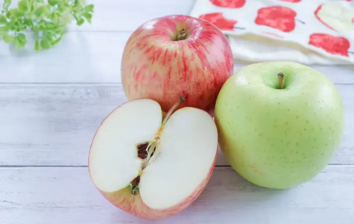 カットされたリンゴ