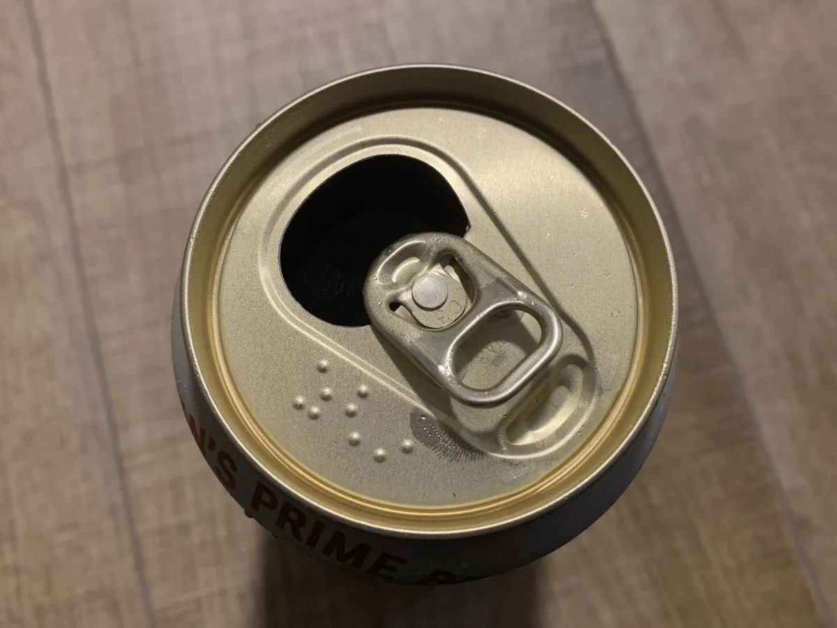 缶