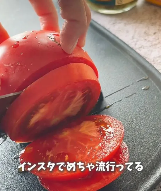 野菜を切る様子