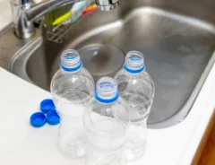 ペットボトルの正しい洗い方とは？再利用する際の注意点を解説