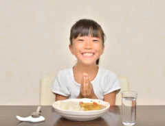 カレーを甘くする方法とは？辛さをマイルドにするトッピングも紹介