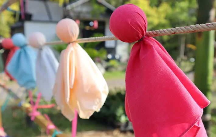 てるてる坊主の由来は？