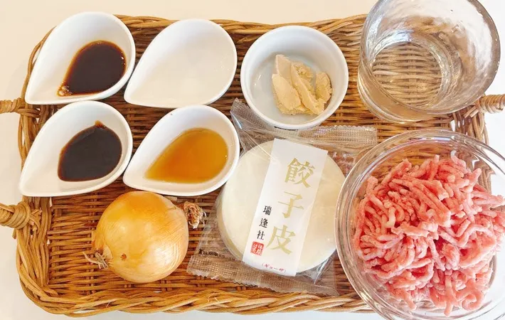 『ココットで小籠包』の材料写真（撮影：キジカク）