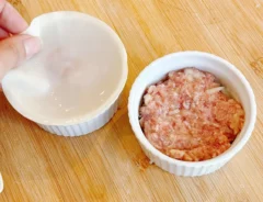 『ココットで小籠包』を作る写真（撮影：キジカク）