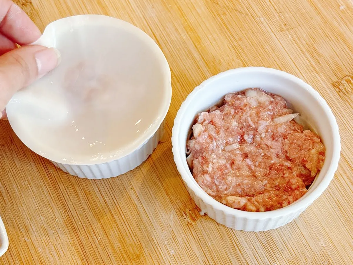 『ココットで小籠包』を作る写真（撮影：キジカク）