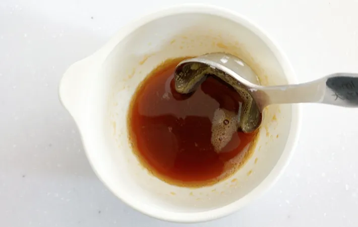 『サイコロおさつ』を作る写真（撮影：エニママ）