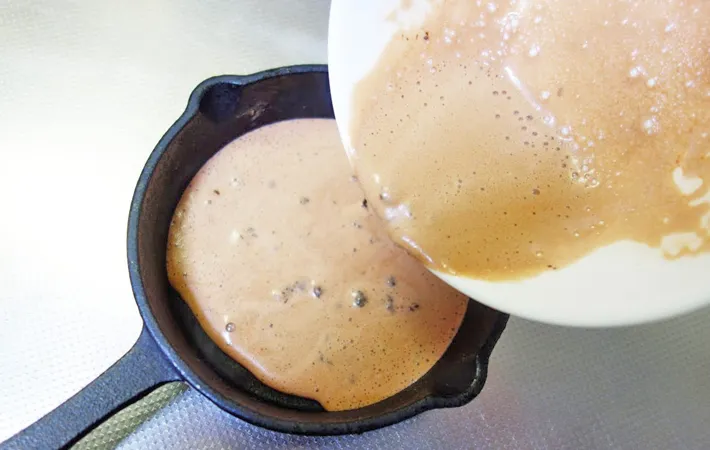 『ふわふわスモア』を作る写真（撮影：エニママ）