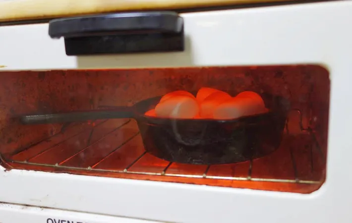 『ふわふわスモア』を作る写真（撮影：エニママ）