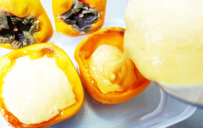 『簡単　柿プリン』を作る写真（撮影：エニママ）