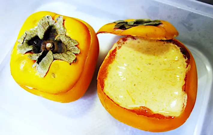 『簡単　柿プリン』を作る写真（撮影：エニママ）