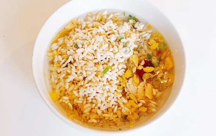 『冷凍チャーハンでクッパ』を作る写真（撮影：キジカク）