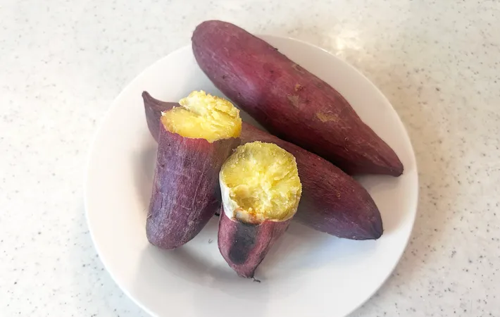 焼き芋の写真（撮影：エニママ）