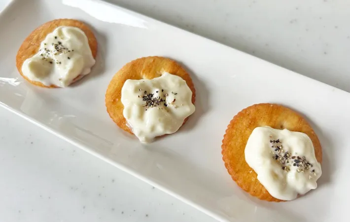 『材料2つでクリームチーズ』の完成写真（撮影：エニママ）