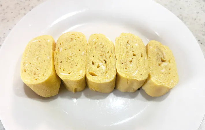 『おでんの素でだし巻き玉子』の完成写真（撮影：エニママ）