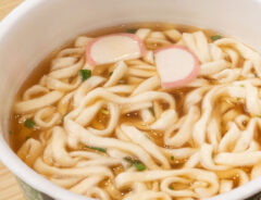 カップうどんの写真