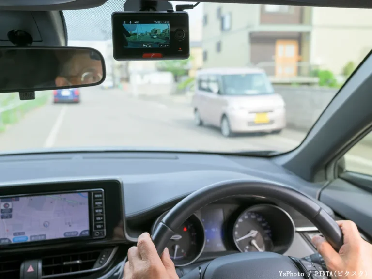 高齢ドライバーのイメージ