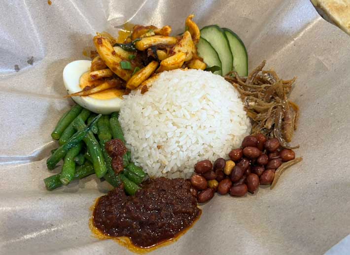 マレーシアのナシレマ（撮影：grape編集部）