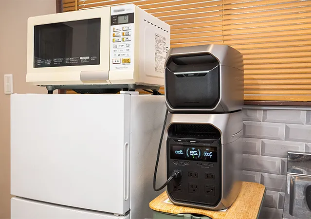 エクストラバッテリーに繋いだDELTA 3 Plusの写真