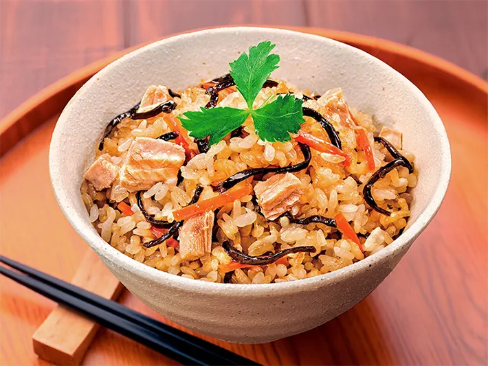 『ふじっ子とツナの炊き込みごはん』の写真