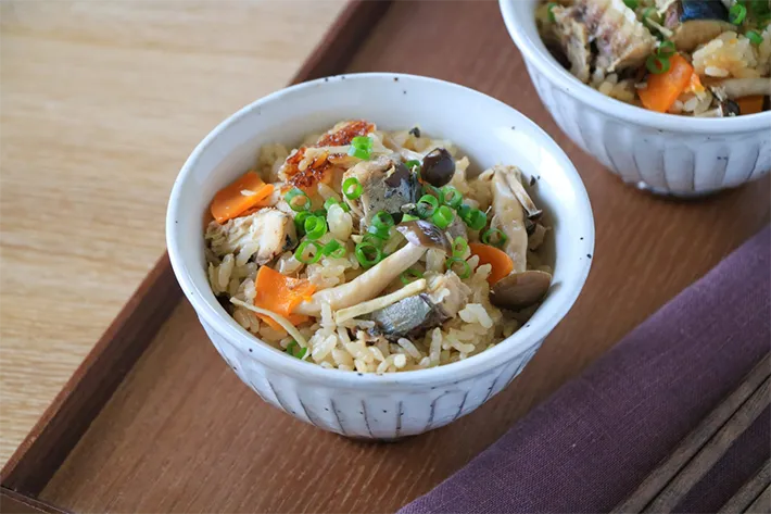 『さば缶ときのこの炊き込みごはん』の写真