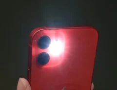 iPhoneのライトをつけた写真（撮影：grape編集部）