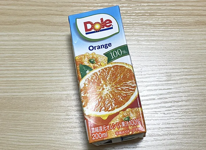 オレンジジュースの写真（撮影：grape編集部）