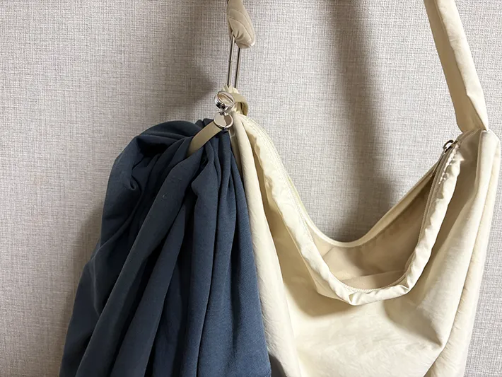 ダイソーの『らくらくアームバンド』の画像（撮影：grape編集部）