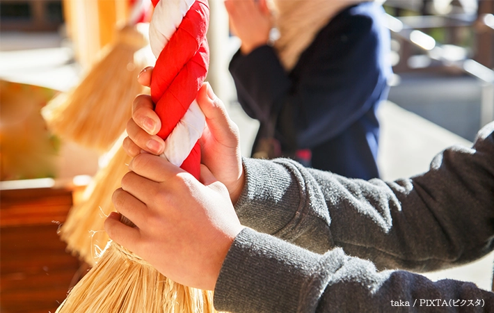 神社参拝のイメージ写真