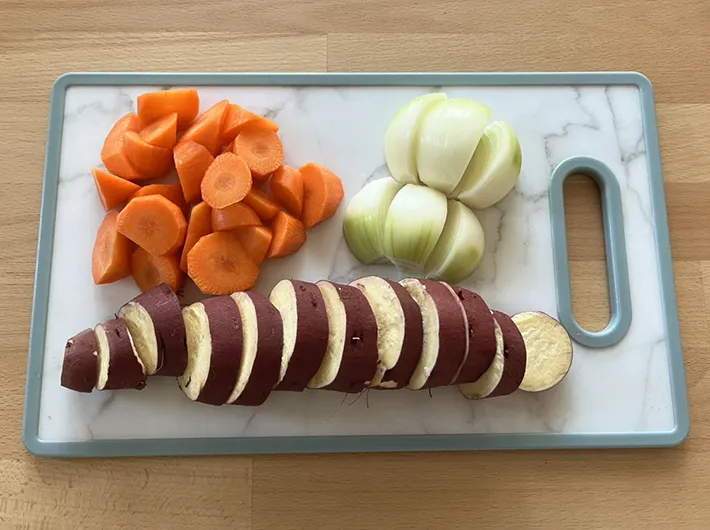 和風ポトフの調理写真（撮影：grape編集部）