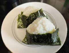 ツナマヨおにぎり（撮影：grape編集部）