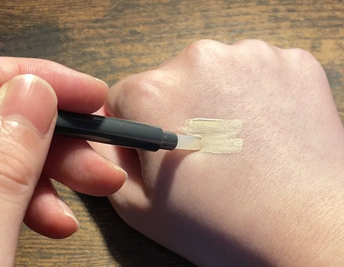 シリコン製のチップの写真（撮影：grape編集部）