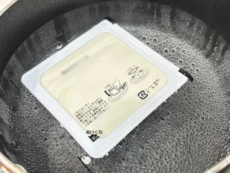 『パックごと豆腐を茹でる』写真(撮影:キジカク)