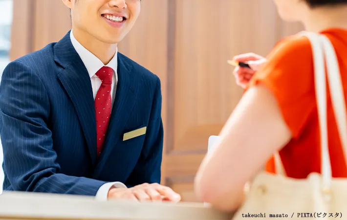 ホテルフロントのイメージ写真